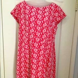Short sleeve dress